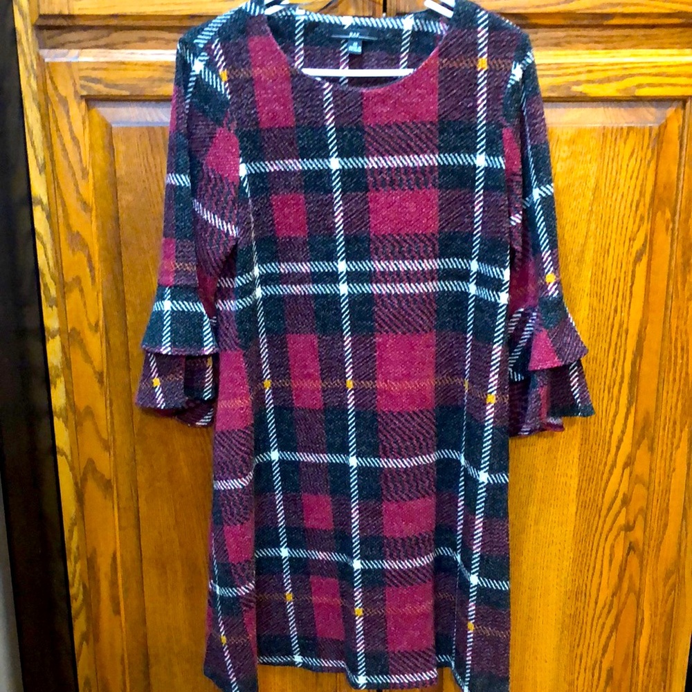 R & K NWT SZ 12 Res and Black Midi